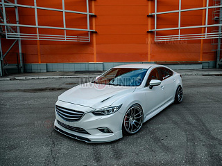 Решетка радиатора комплектация №2 Mazda 6 / Atenza GJ (2012 - 2018)