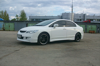 Пороги "Mugen Style" Honda Civic 4D (2006-2012) + УСТАНОВОЧНЫЙ КОМПЛЕКТ