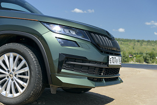 Юбка (накладка) переднего бампера для Skoda Kodiaq (2016-2021) Под покраску