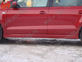 Пороги Volkswagen Polo Sedan (2010 - 2020) Текстурный Пластик + УСТАНОВОЧНЫЙ КОМПЛЕКТ
