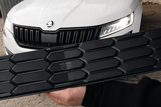 Зимний экран Skoda Kodiaq (2016-2021) нижний (текстурный пластик), быстрые крепления.