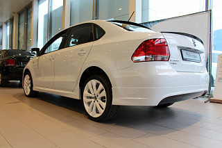 Козырек на заднее стекло VW Polo Sedan (2010 - 2020) + УСТАНОВОЧНЫЙ КОМПЛЕКТ