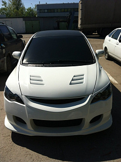 Передний бампер INGS Extreem Honda Civic 4D (2006-2012)