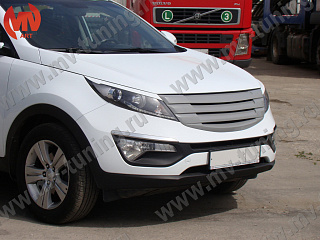 Решетка радиатора var №2 KIA Sportage (2010-2016)