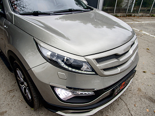 Решетка радиатора (СЕТКА В КОМПЛЕКТЕ) var №1 KIA Sportage (2010-2016)