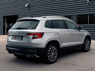 Space Gray. Имитация насадок глушителя(выхлопа) крашенные для Skoda Karoq 2017 - 2021