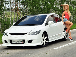 Передний бампер INGS Extreem Honda Civic 4D (2006-2012)