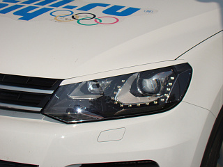 Реснички на фары VW Touareg NF (2nd generation) (2010-2015) + УСТАНОВОЧНЫЙ КОМПЛЕКТ