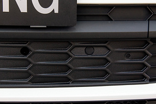Зимний экран Skoda Kodiaq (2016-2021) нижний (текстурный пластик), быстрые крепления.